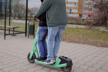 Jēkabpils NPP reidos pastiprināti pārbauda velosipēdu un elektroskrejriteņu vadītājus