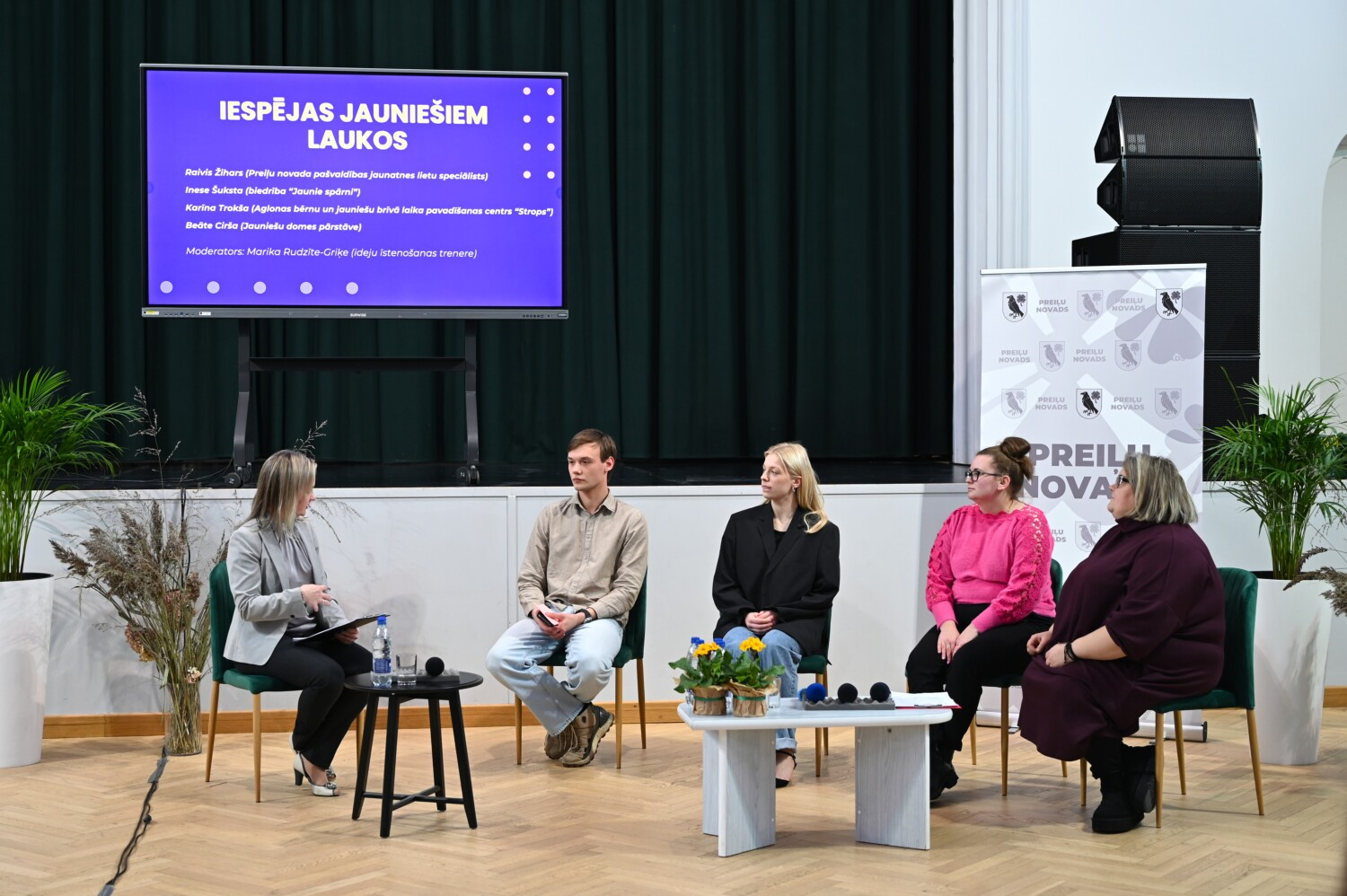 Preiļu novada iedzīvotāju forumā diskutē par dzīvi laukos (FOTO)