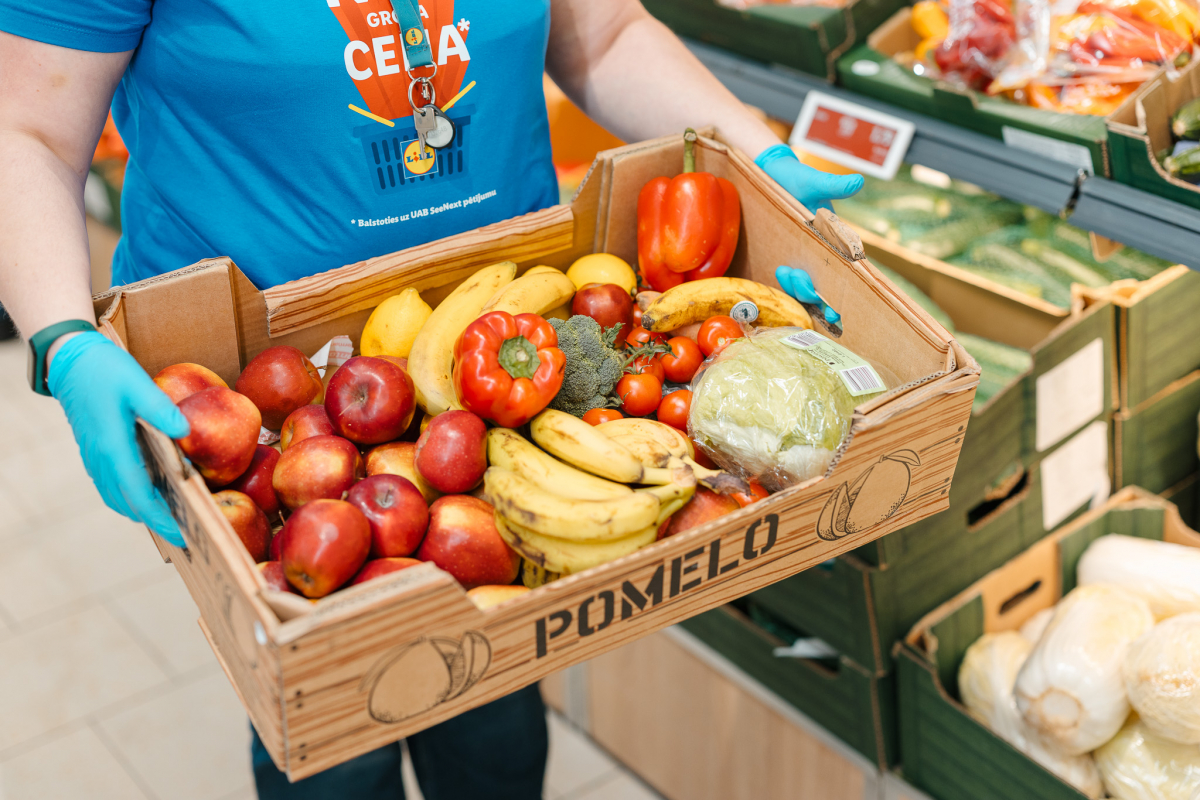 “Lidl” ievieš augļu-dārzeņu izlases maisiņus: 3 kg par 2 eiro