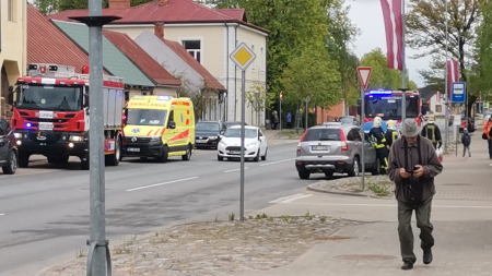 Jēkabpilī, Rīgas ielā notikusi divu auto sadursme (FOTO)