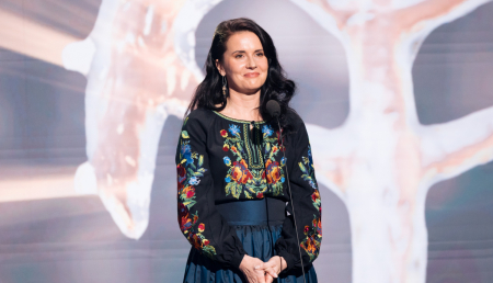 Aizvadīta “Latvijas Lepnums” svinīgā ceremonija, balva Ritai Šteinai no Jēkabpils puses (FOTO)