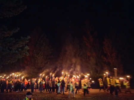 Fotostāsts: Lāčplēša dienas gājiens Variešu pagastā