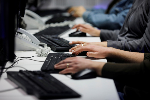 Valsts policija brīdina par jauniem internetkrāpšanas veidiem