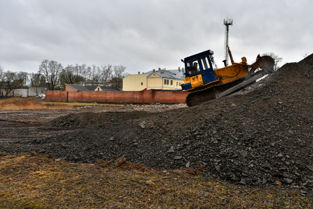 Uzsākta velotrases (pump track) izbūves projekta realizēšana Filozofu ielā