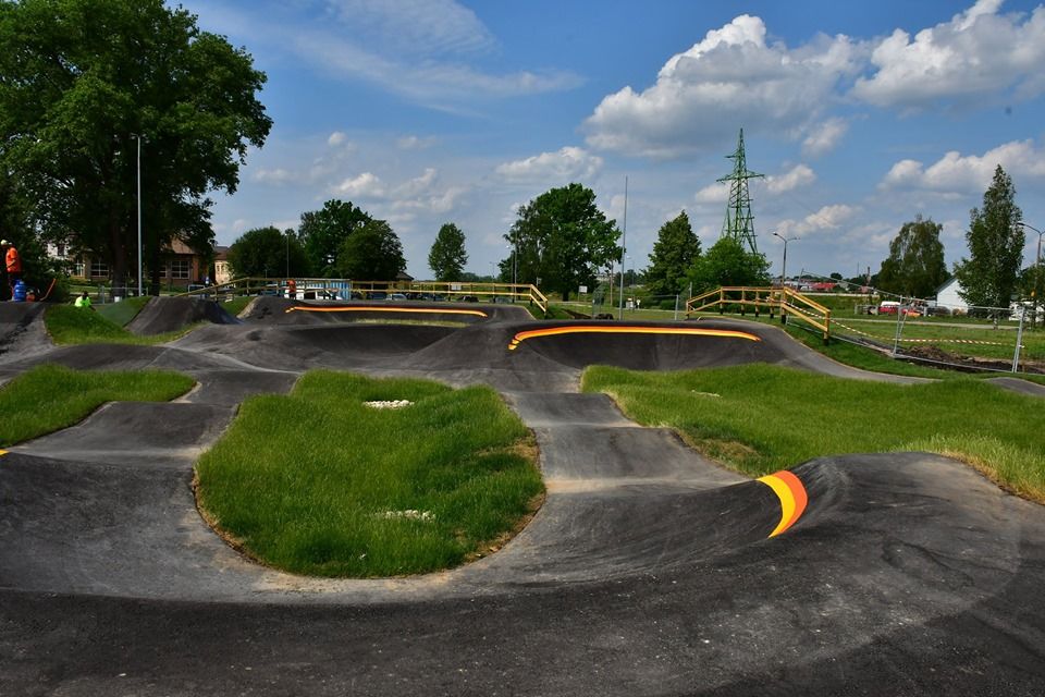 Aicina apmeklēt instruktāžu velotrases (Pump track) lietošanai