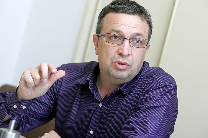 Orlovs: Deputāti nav pelnījuši lielāku algu!