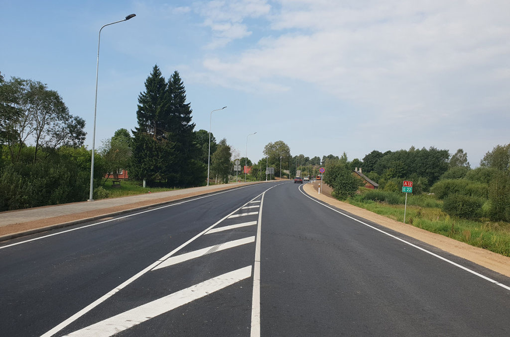 Maksimālais braukšanas ātrums uz visiem galvenajiem autoceļiem, tajā skaitā Jēkabpils-Rēzekne, no otrdienas ir 90 kilometri stundā