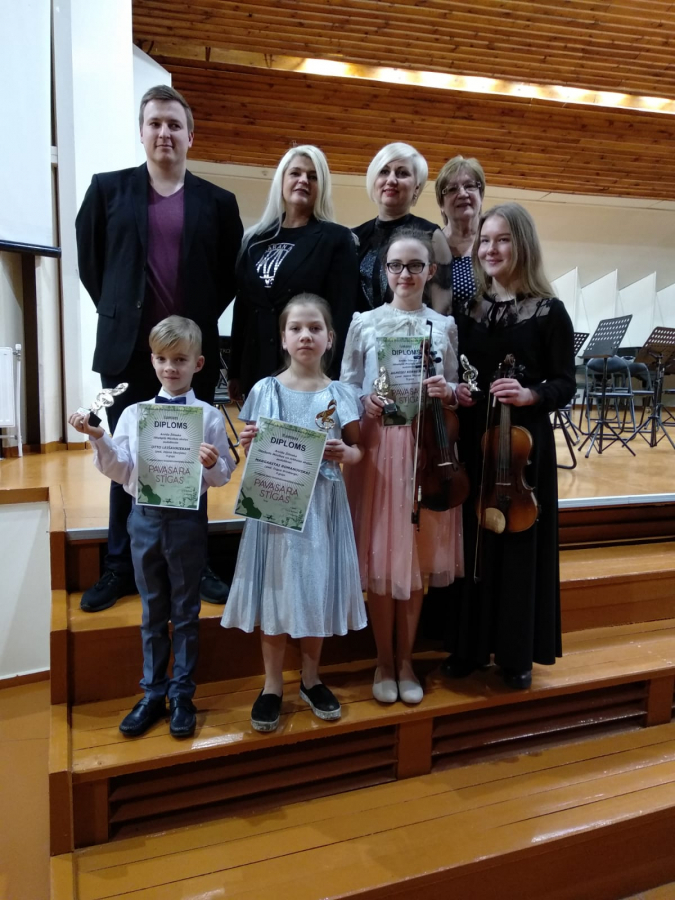 Jēkabpils mūzikas skolas audzēkņu panākumi konkursā “Pavasara stīgas”