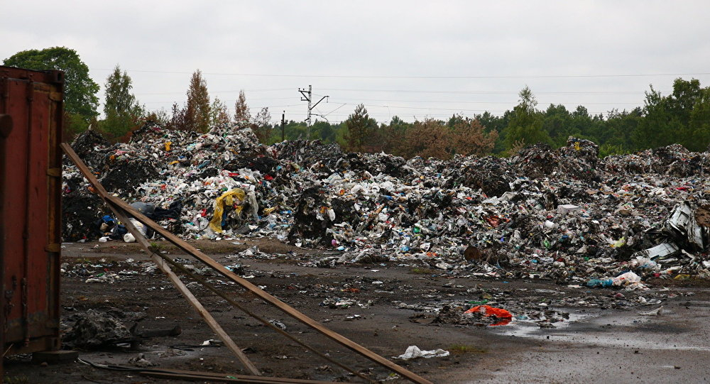 Preiļos Valsts vides dienesta Daugavpils reģionālās vides pārvaldes inspektori atklājuši divas nelikumīgas sadzīves atkritumu izgāztuves