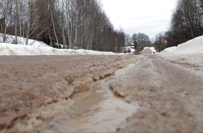 Kokneses novada uzņēmēji uzstāj uz reģionālā autoceļa P79 Koknese-Ērgļi atjaunošanas darbiem