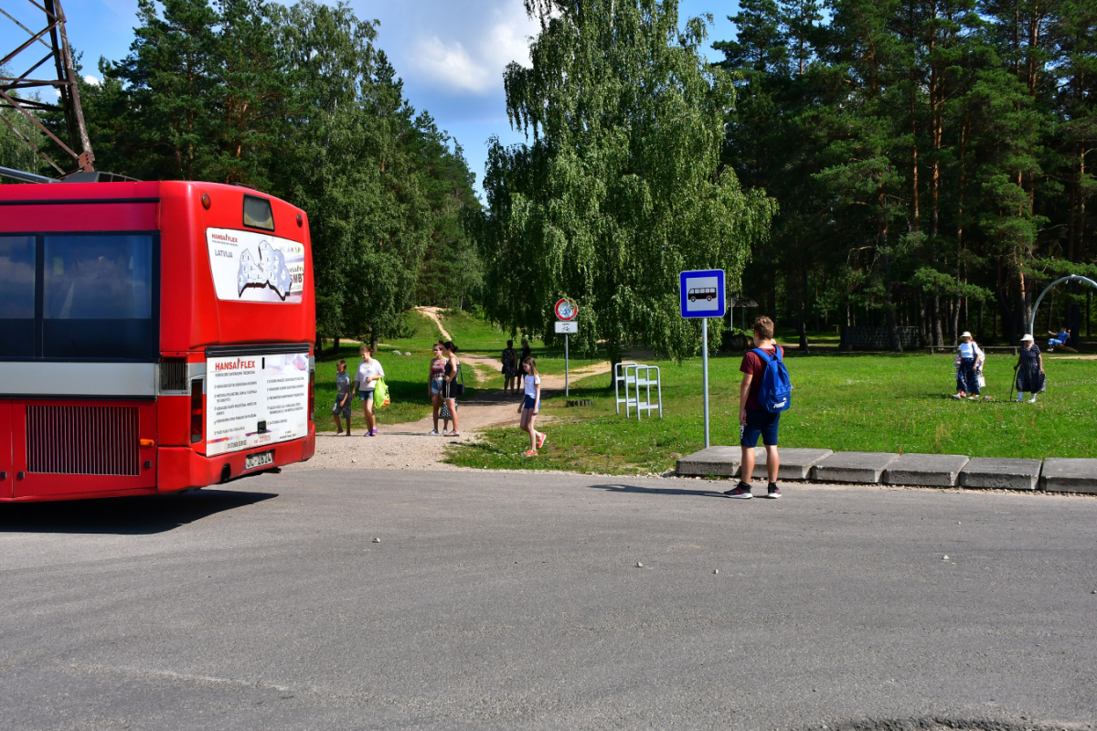 No 4.jūlija līdz 31.augustam sestdienās kursē bezmaksas autobuss uz Jēkabpils Mežaparku