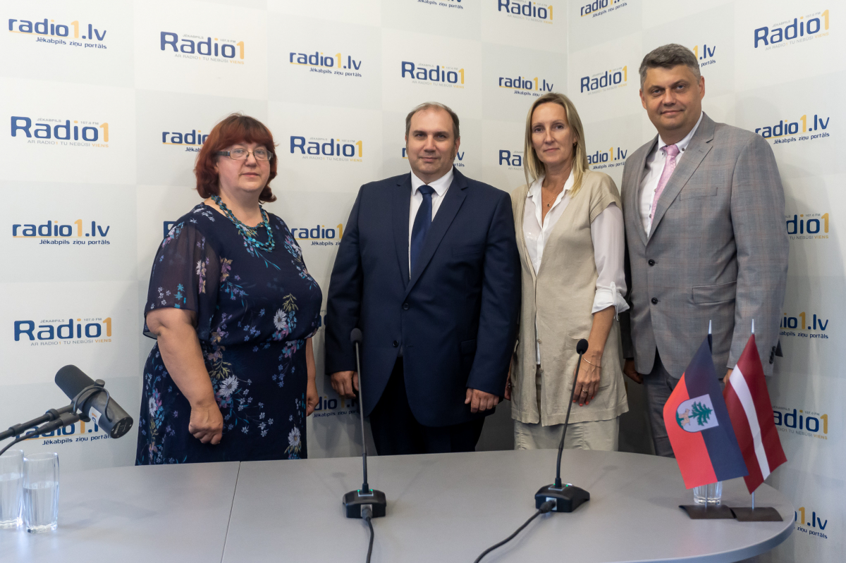 VARAM Jēkabpilī reģionālajā vizītē pārrunā administratīvi teritoriālās reformas ieviešanas gaitu