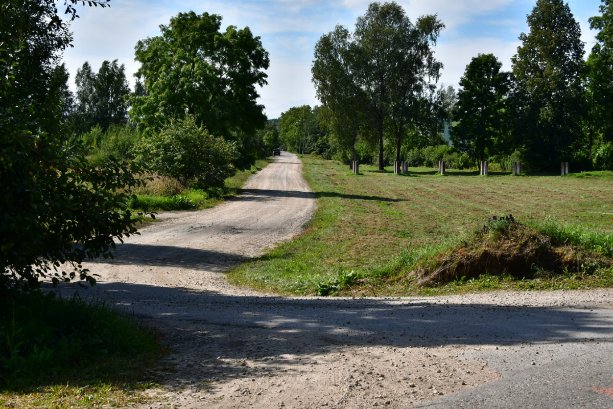 Jēkabpilī asfaltēs vairākas ielas ar grants segumu