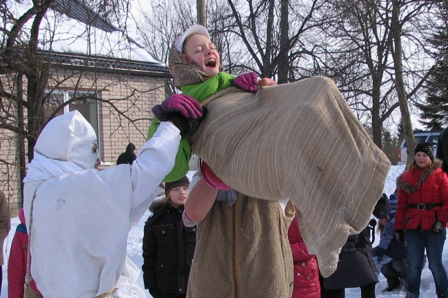 6. februāris - Meteņi jeb Meteņdiena. Kā tika svinēti šie svētki?