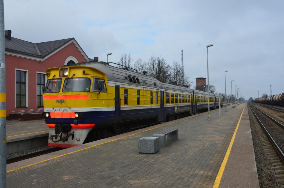 SPKC brīdina: Vilcienā Daugavpils–Rīga braucis inficēts pasažieris