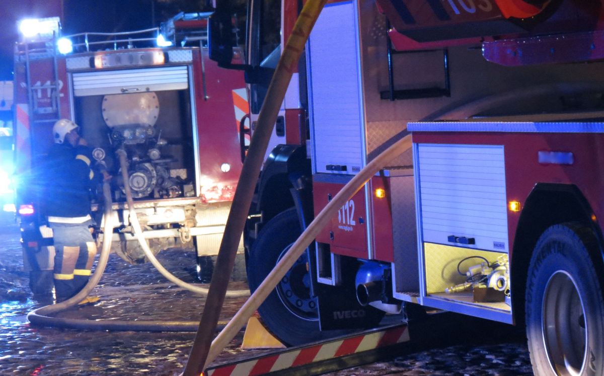 Svētku brīvdienās Jēkabpilī dzēsta degoša pirts, Saukā – dūmvadā sodrēji