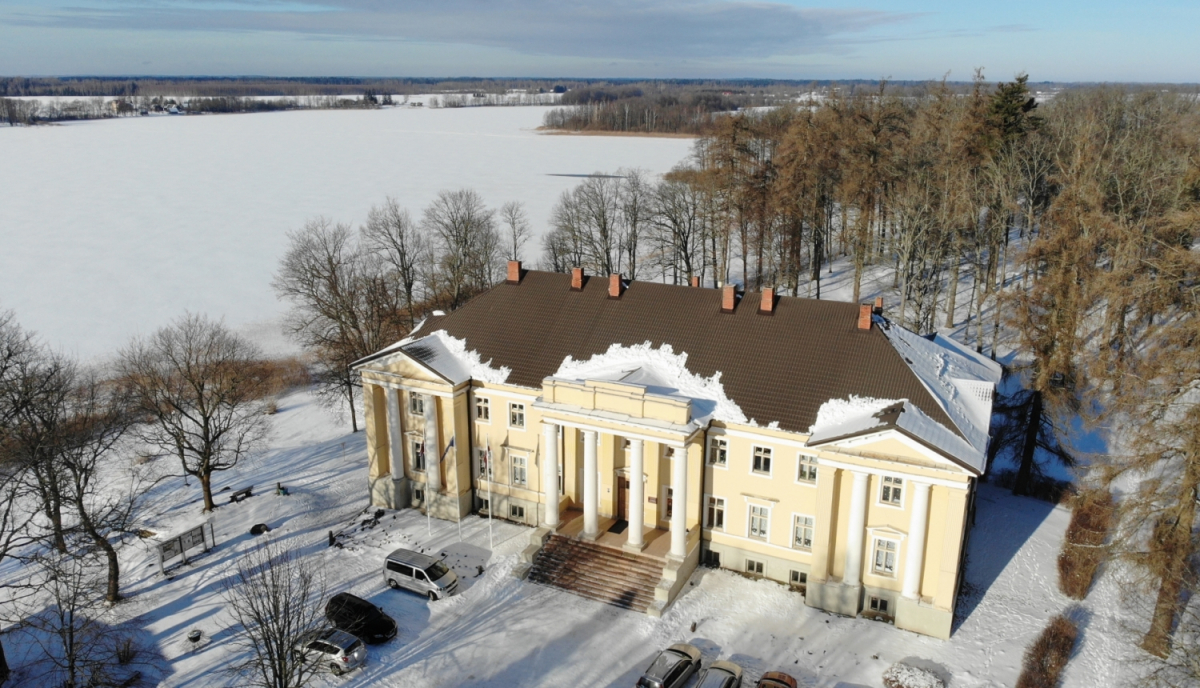 Brāļu Skrindu Atašienes vidusskola no 1.septembra pārtaps par Atašienes pamatskolu