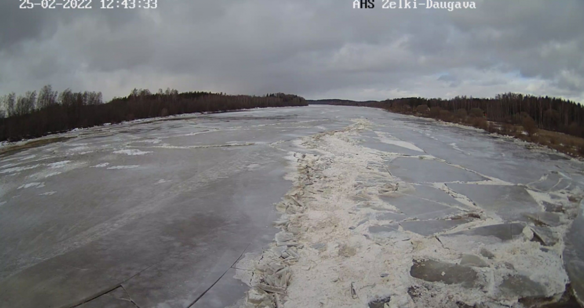 Pļaviņās sākusies ledus iešana