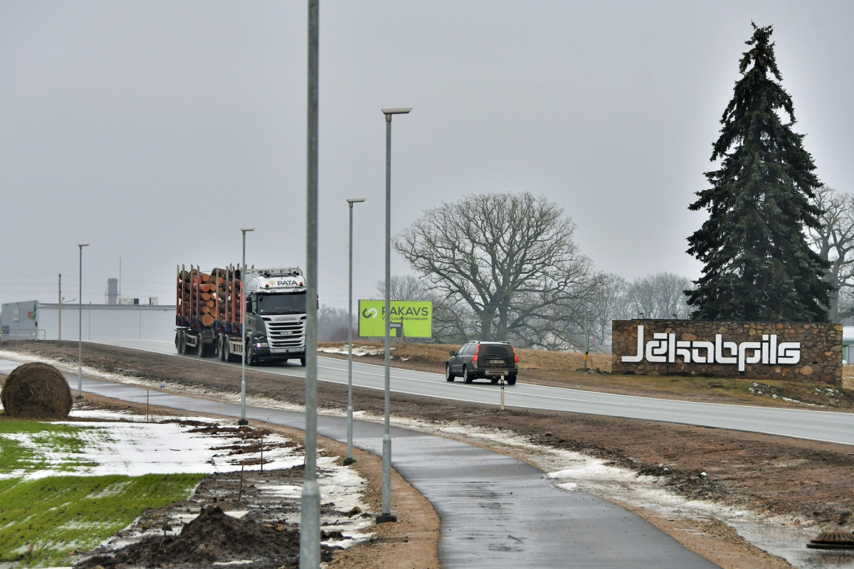 2020.gadā starp deviņām lielajām pilsētām vislielākais IKP uz vienu iedzīvotāju bija Rīgā, Jēkabpils sestajā vietā