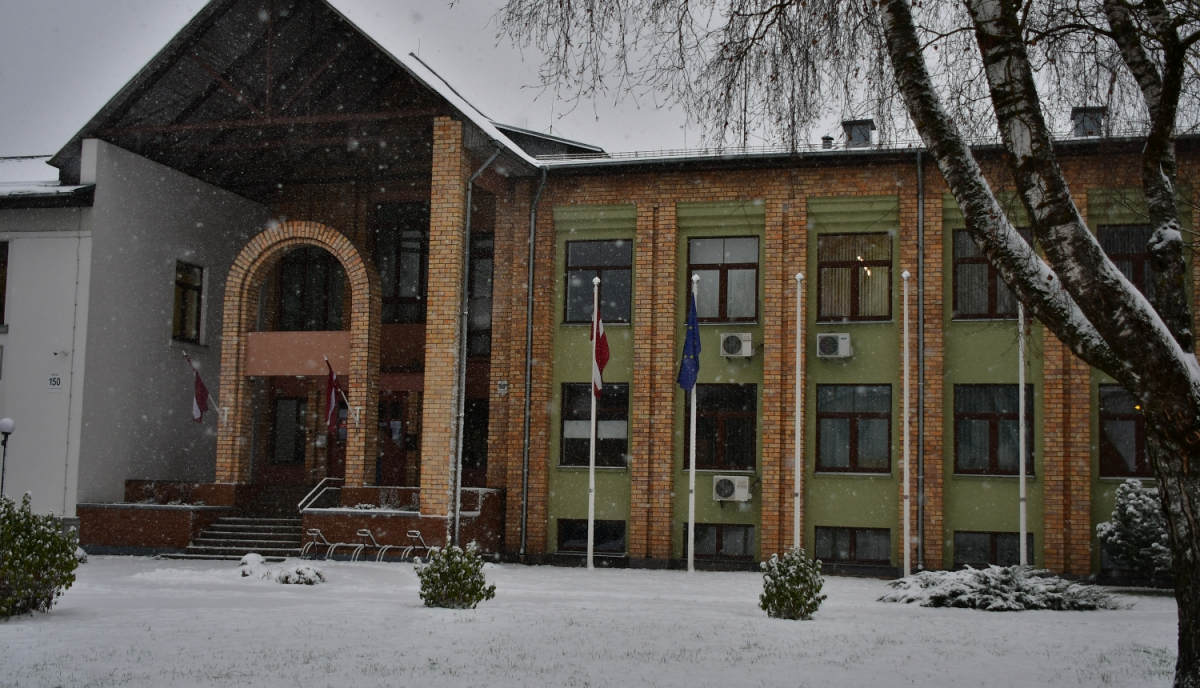 Jēkabpils novada Attīstības un tautsaimniecības komitejas sēdē attopas, ka kvoruma trūkuma dēļ tā nevar notikt