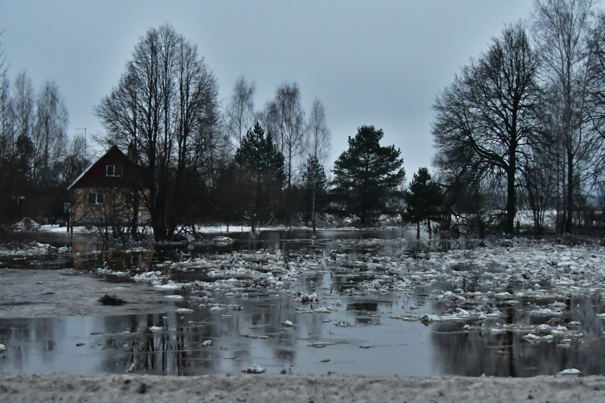 Plūdu draudu situācija Latvijas upēs saglabāsies līdz pavasarim