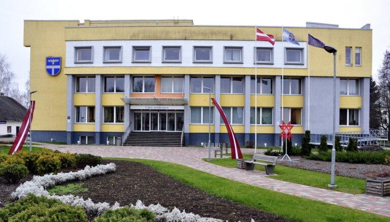 Līvānu novada pašvaldība iebilst pret IZM plānu novadā saglabāt tikai vienu vidusskolu