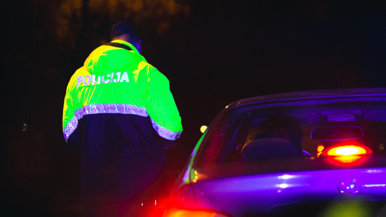 Jēkabpils novadā uz Daugavpils šosejas piektdien nāvējoši notriekts gājējs
