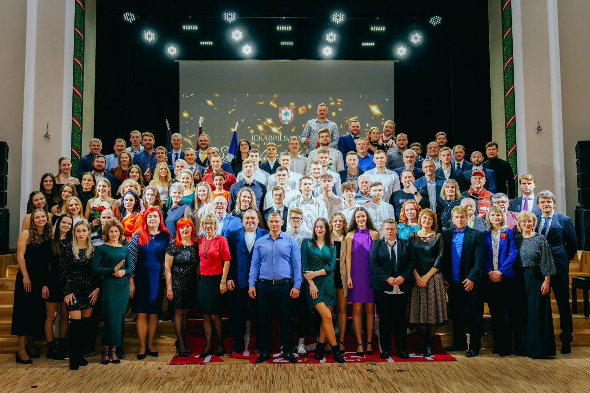 Svinīgi apbalvoti Jēkabpils novada Sporta laureāti 2023