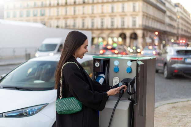 Kā uzlādes staciju karte palīdz plānot efektīvāko maršrutu elektroauto īpašniekiem?
