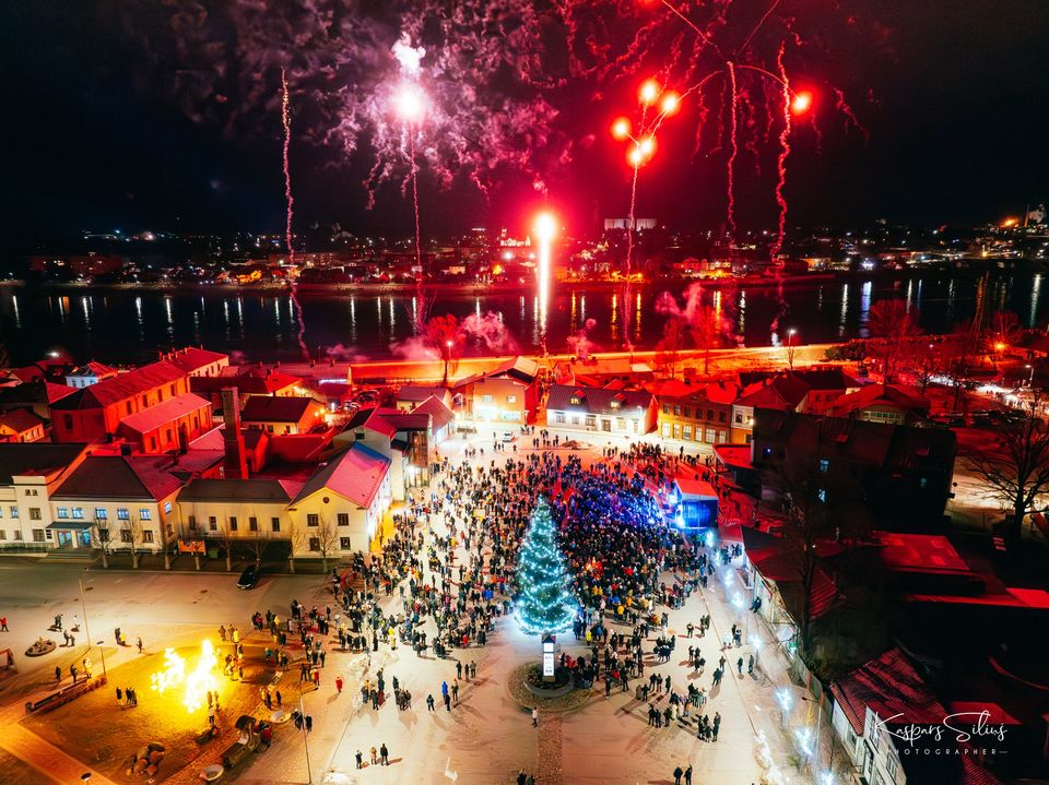 Jēkabpilī Gadumiju sagaidīs Vecpilsētas laukumā ar uguņošanu (PROGRAMMA)