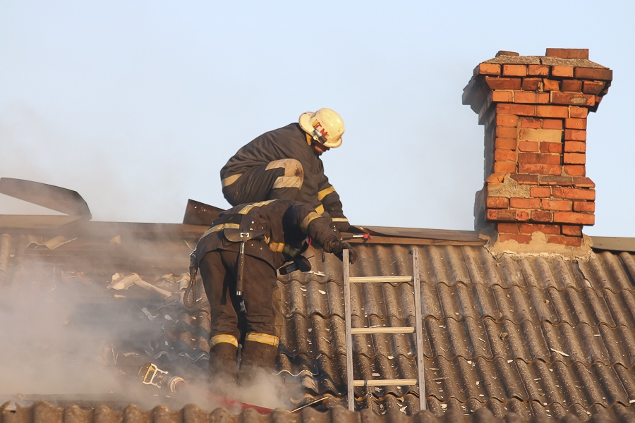 Kūku pagastā dzēsti degoši sodrēji dūmvadā