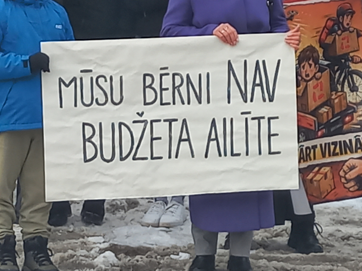 Sākta parakstu vākšana par Jēkabpils novada domes lēmuma par skolu reorganizāciju pārskatīšanu