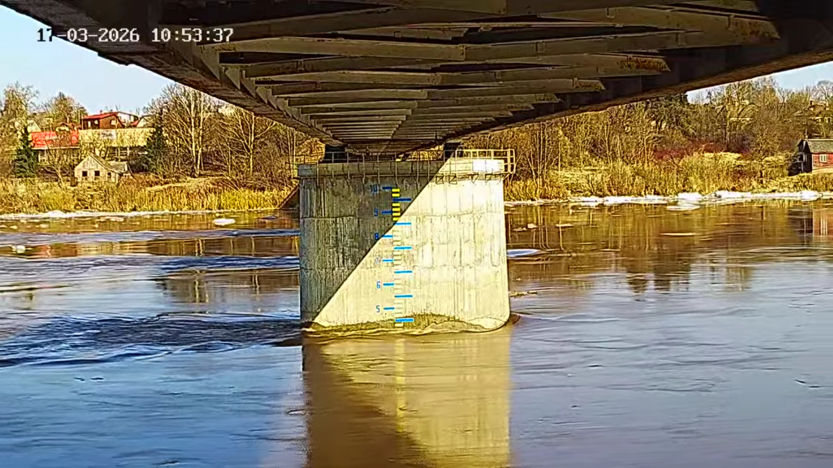 Ūdens līmenis upēs galvenokārt pazeminās