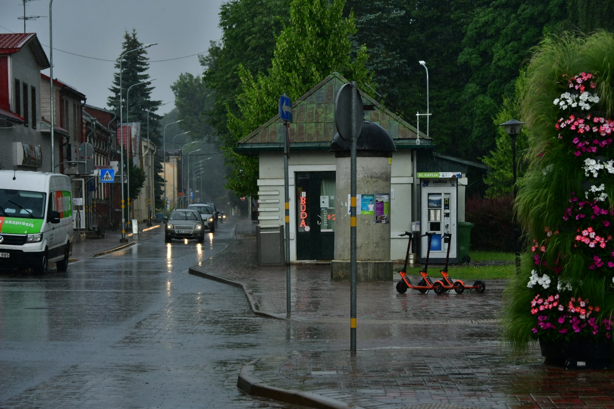 Tuvākajās dienās brīžiem gaidāms lietus