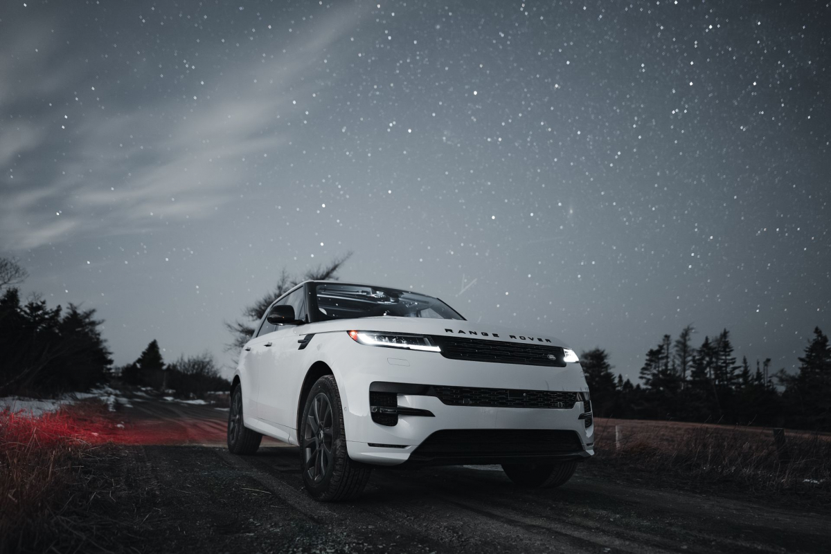 Kāpēc izvēlēties mazlietotu Land Rover Range Rover auto