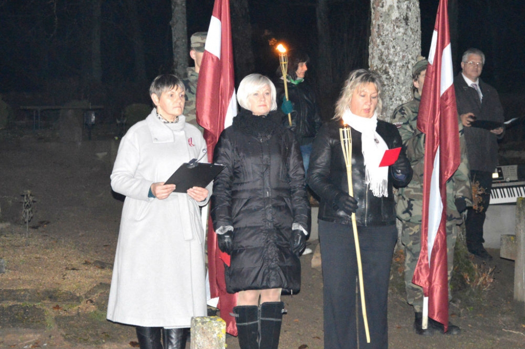 FOTOREPORTĀŽA: Lāčplēša dienas gājiens Pļaviņu novadā