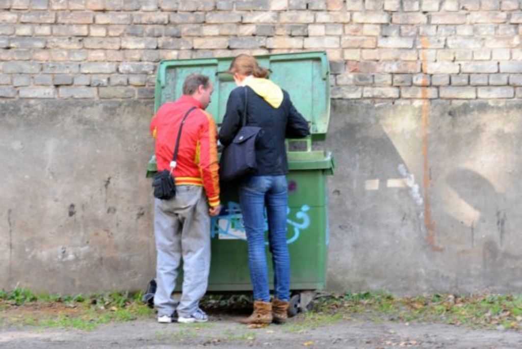 Kuriem jēkabpiliešiem pienākas pabalsts maksai par sadzīves atkritumu apsaimniekošanu?