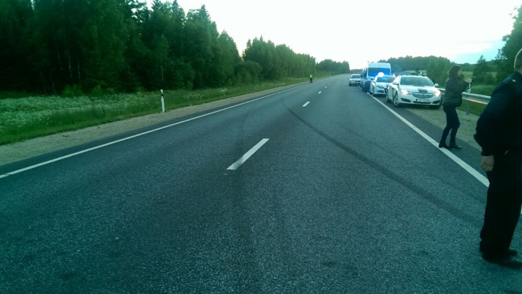 Kopš autoceļa Tīnūži-Koknese atklāšanas, šeit dzīvību zaudējuši 12 cilvēki; sola fotoradarus