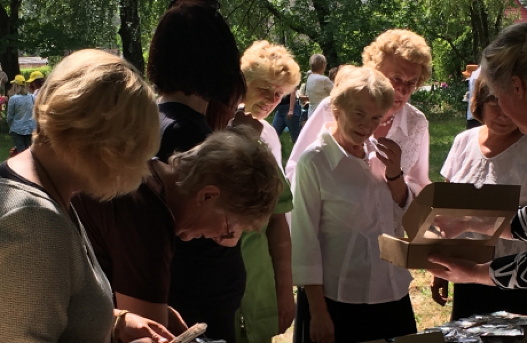 Līgo svētku noskaņa rodas NVO organizētā tirdziņā