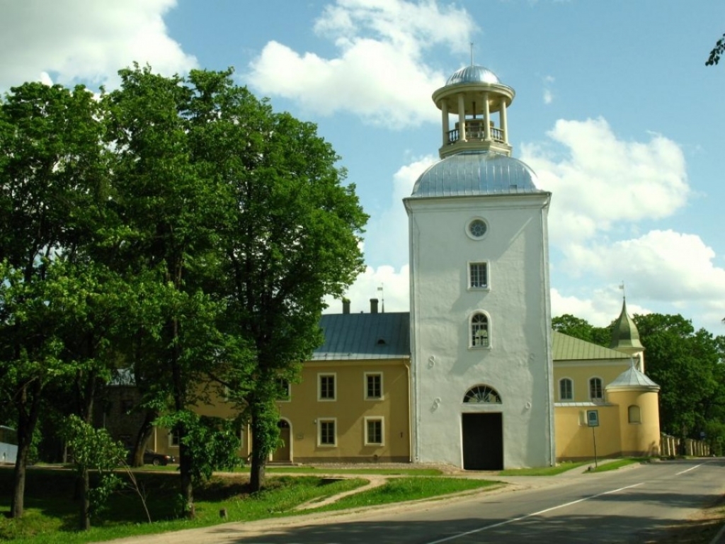 Krustpils pils vārtu tornī šodien var uzkāpt bez maksas