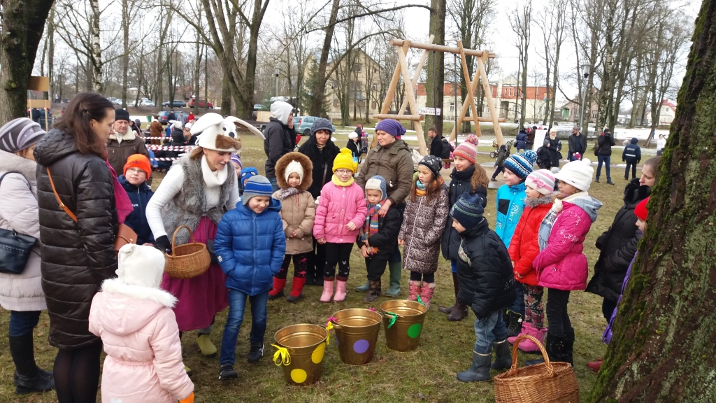 Meteņu "ARTakiāde" (FOTOREPORTĀŽA)