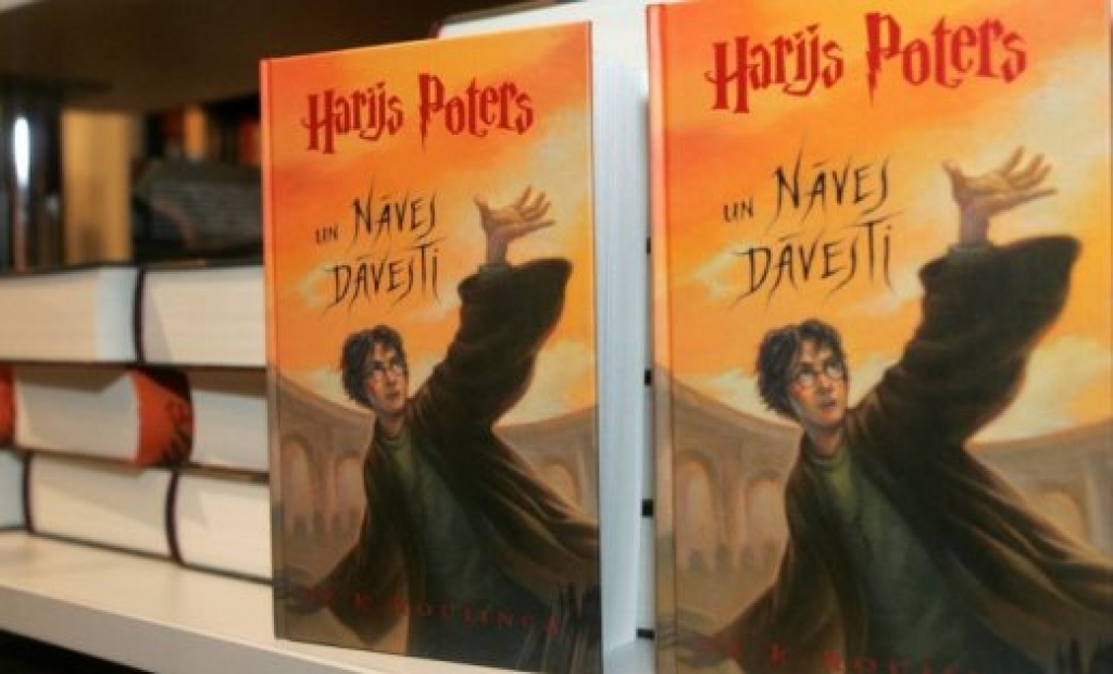 Jēkabpilī notiesā krāpnieku, kurš internetā piedāvājis grāmatas par Hariju Poteru