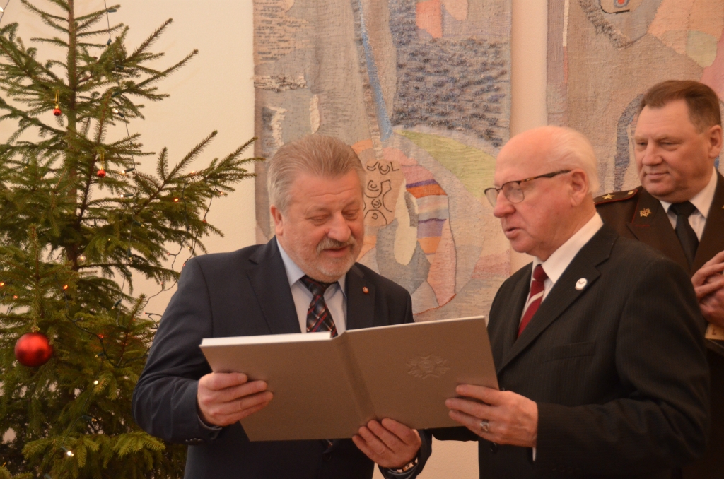 Jēkabpils mērs saņem Latvijas valsts aizsardzības fonda “Lāčplēsis” apbalvojumu