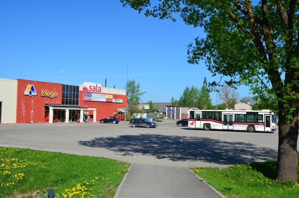 Šodien izsola tirdzniecības centru "Sala"