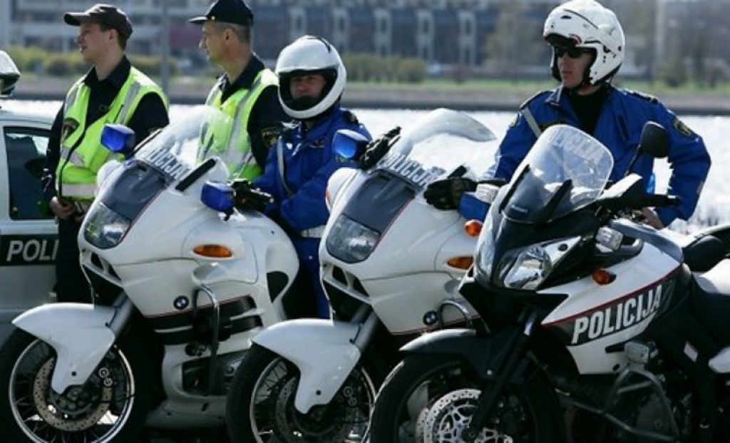 Valsts policijai Zemgalē piešķirti četri motocikli