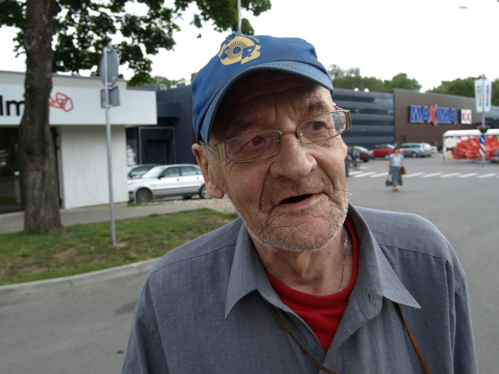 Kāpēc, jūsuprāt, skolēnu dziesmu un deju svētkos tik daudziem bērniem bija veselības problēmas?