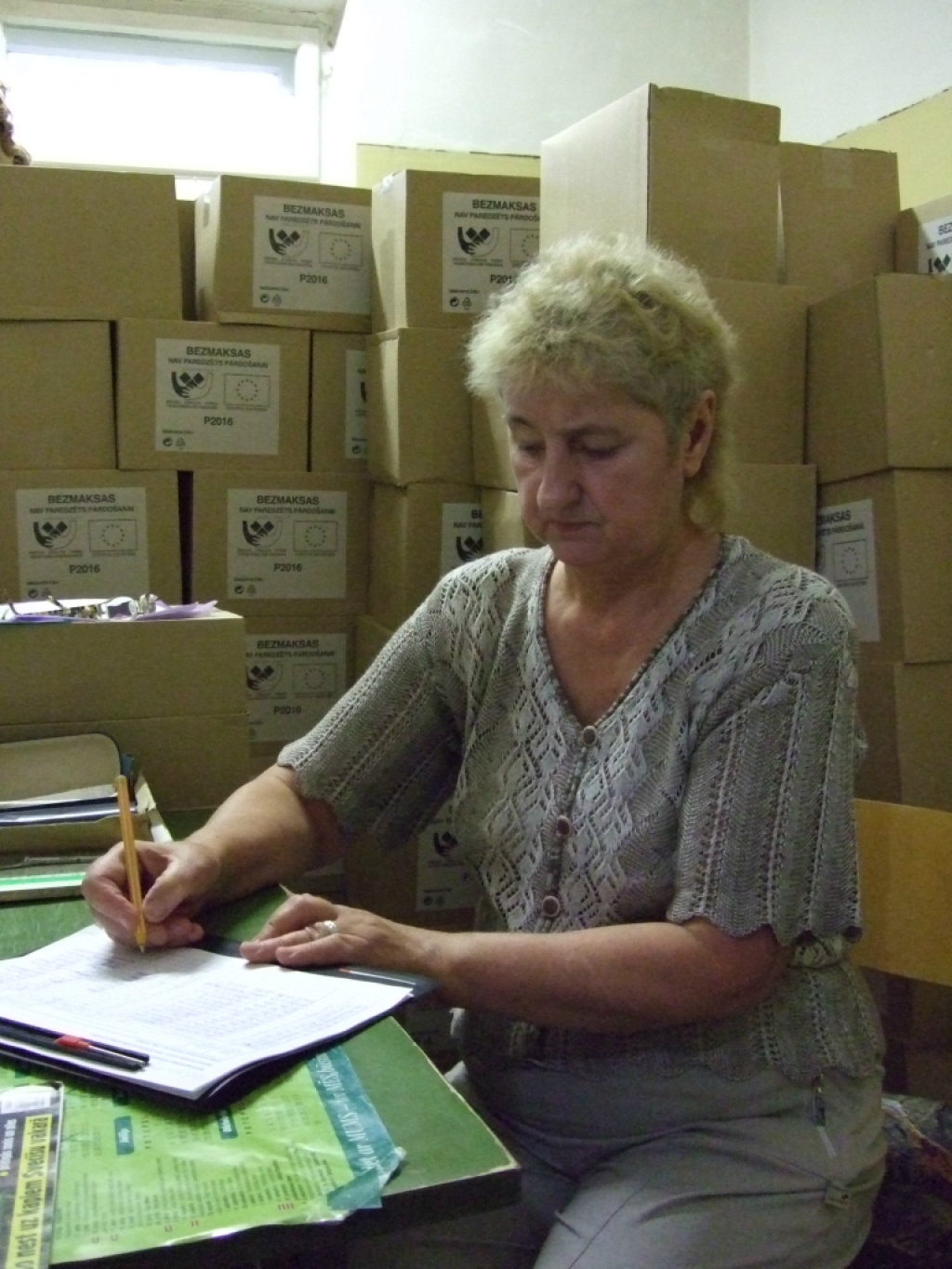 Jēkabpils Sarkanais krusts dala pārtikas pakas
