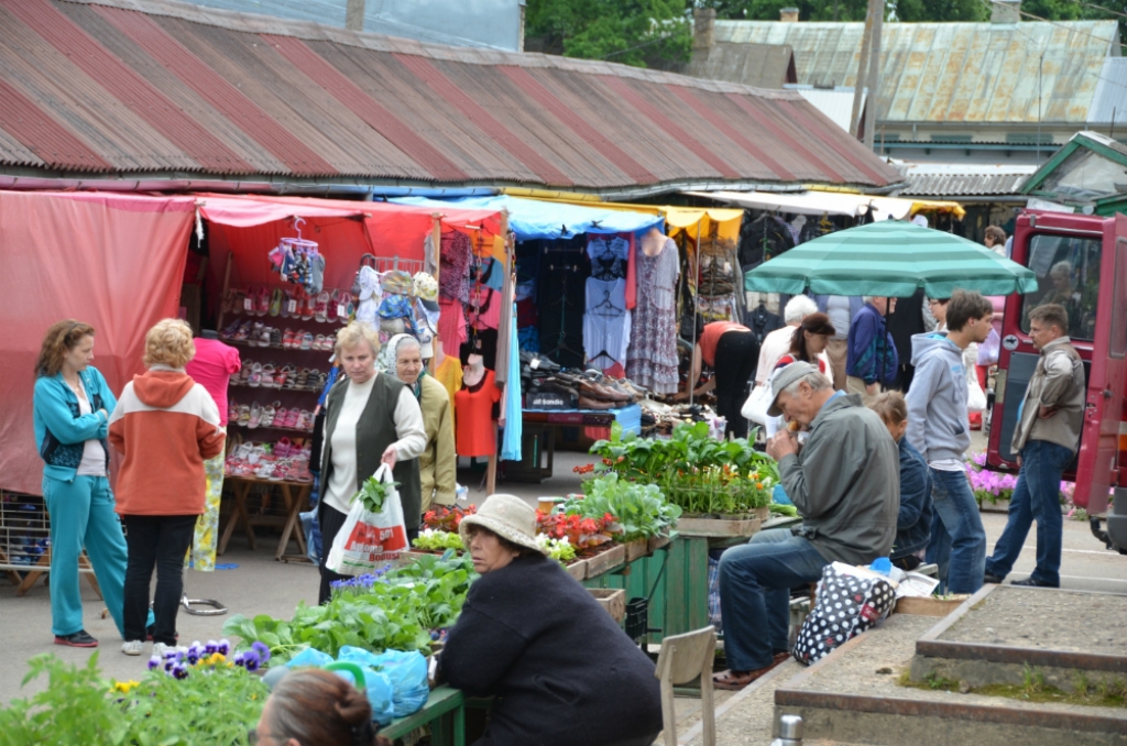 Aculieciniece: Jēkabpils tirgū norēķinās ar viltotu naudu