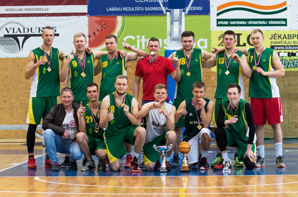 Fotoreportāža: BK "Cita atpūta" izcīna Jēkabpils basketbola čempionu titulu