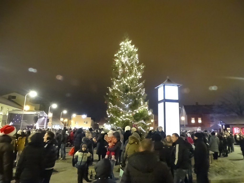 Jaungada sagaidīšana Vecpilsētas laukumā (foto, video)